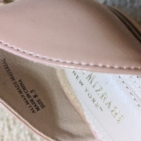 Isaac Mizrahi Flats - Picture 6 of 6